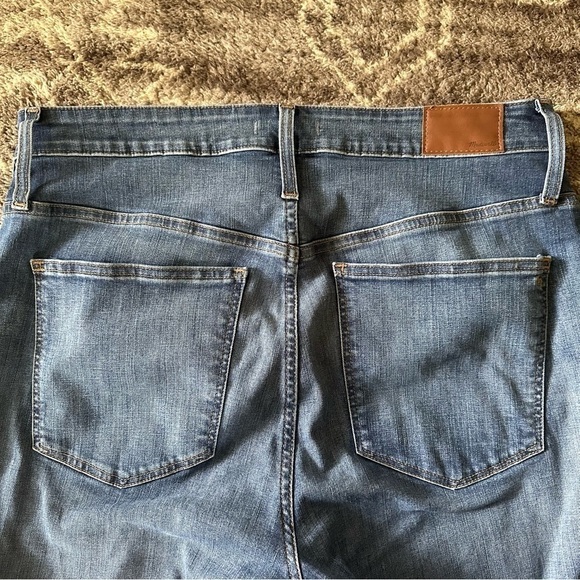 Madewell Petite Curvy High-Rise Skinny Jeans Drop Step-Hem Edition Raw Hem 33P - Picture 8 of 9